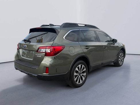 Used 2017 Subaru Outback 2.5i Limited AWD/4WD image 3