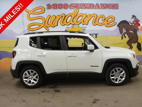 Used 2015 Jeep Renegade Latitude FWD image 1