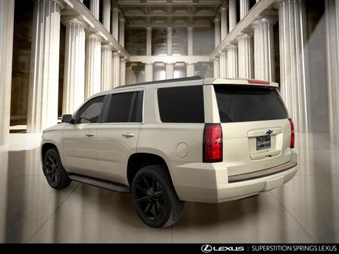 Used 2017 Chevrolet Tahoe LT w/ Luxury Package RWD image 6