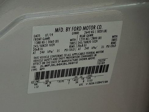 Used 2019 Lincoln Nautilus Reserve image 30