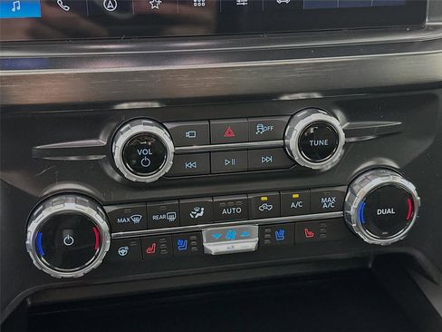 New 2026 Ford F250 Lariat w/ Black Appearance Package image 18