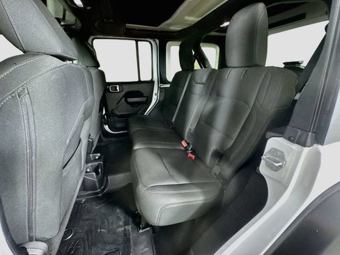Used 2018 Jeep Wrangler Unlimited Sport S AWD/4WD image 27