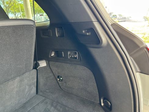 Used 2025 Mercedes-Benz GLS 450 4MATIC w/ AMG Line Exterior image 38