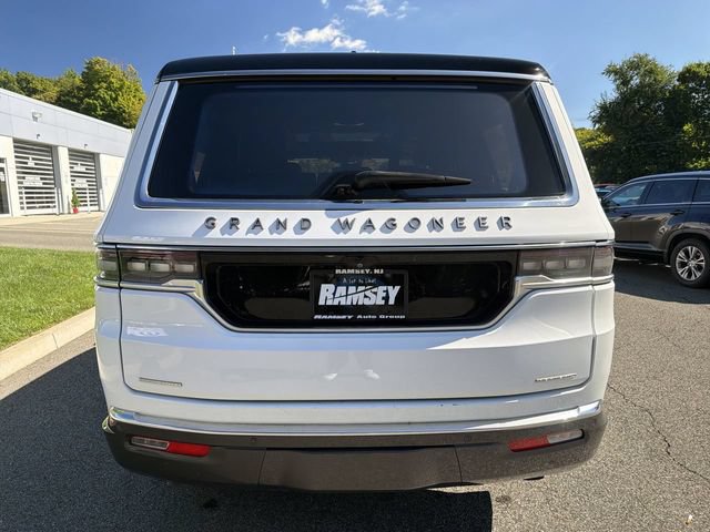 Used 2022 Jeep Grand Wagoneer Series III w/ Rear Seat Video Group 1 AWD/4WD image 27