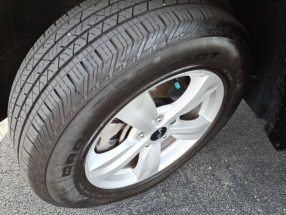 Used 2023 Kia Sorento LX AWD/4WD image 9