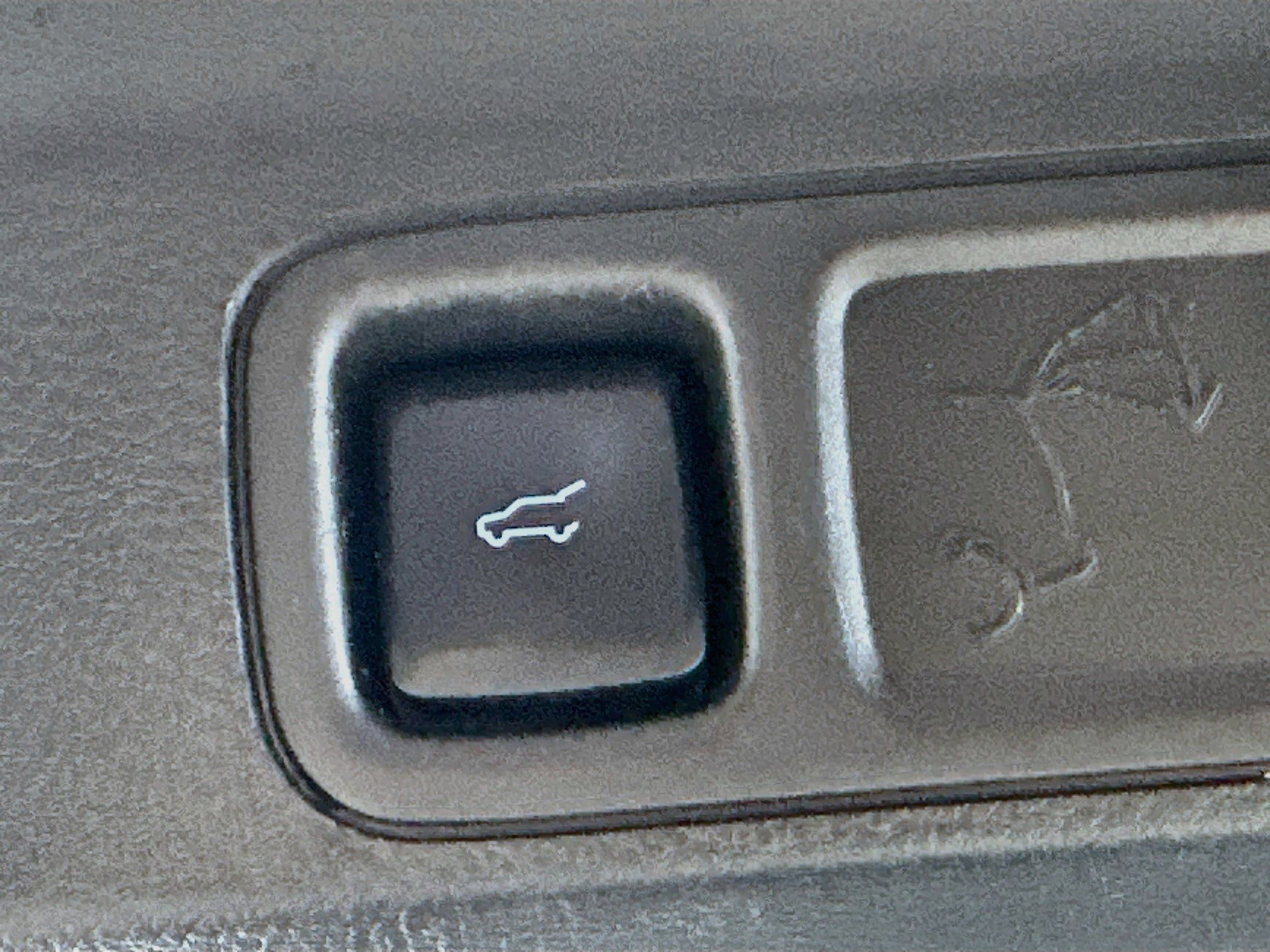 Used 2024 Ford Expedition Limited AWD/4WD image 32