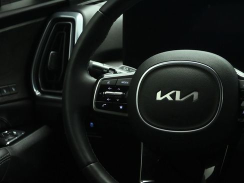 Certified 2024 Kia Sorento SX Prestige AWD/4WD image 42