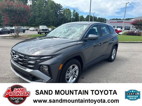 Used 2025 Hyundai Tucson SE FWD image 6