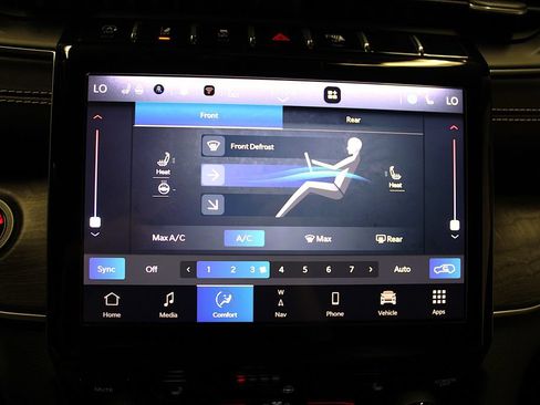 Certified 2022 Jeep Grand Cherokee L Limited AWD/4WD image 18