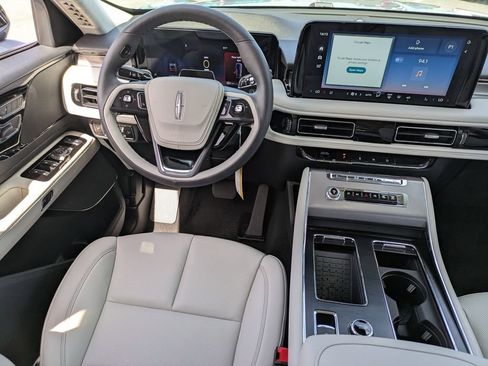 New 2026 Lincoln Aviator AWD image 20