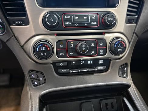 Used 2016 GMC Yukon Denali w/ Open Road Package AWD/4WD image 17