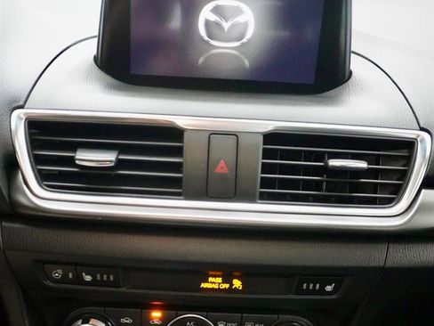 Used 2017 MAZDA MAZDA3 Grand Touring w/ Premium Equipment Package FWD image 15