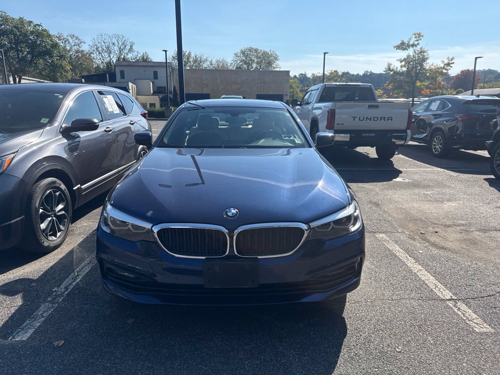 Used 2018 BMW 530e xDrive AWD/4WD image 2