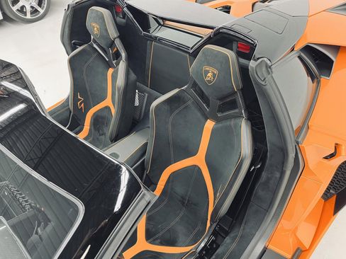 Used 2017 Lamborghini Aventador LP 750-4 Superveloce image 16