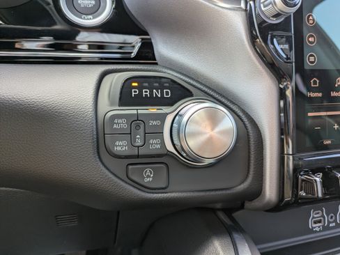 New 2026 RAM 1500 Laramie AWD/4WD image 16