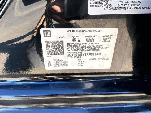 Used 2024 GMC Sierra 3500 Denali w/ Technology Package image 35