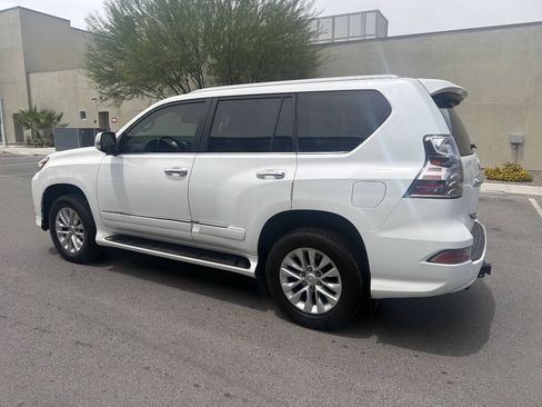 Used 2017 Lexus GX 460 Premium AWD/4WD image 6