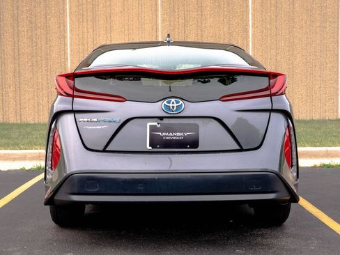 Used 2018 Toyota Prius Prime Premium FWD image 8