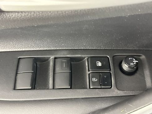 Certified 2021 Toyota Corolla SE image 18