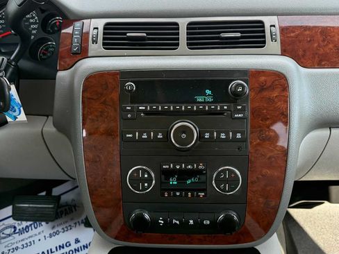 Used 2011 Chevrolet Silverado 2500 LTZ w/ Snow Plow Prep Package AWD/4WD image 19