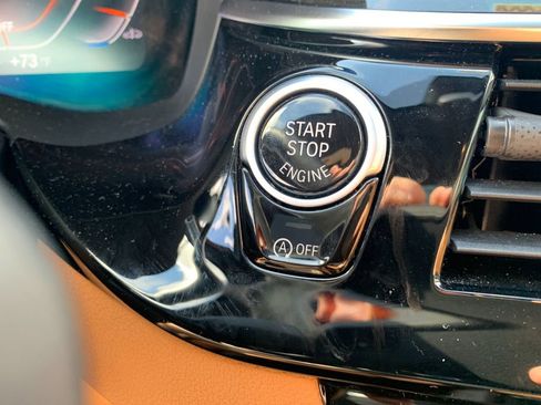 Used 2021 BMW 530i xDrive w/ Premium Package image 26