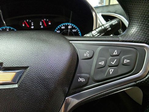 Used 2022 Chevrolet Equinox LS FWD image 30