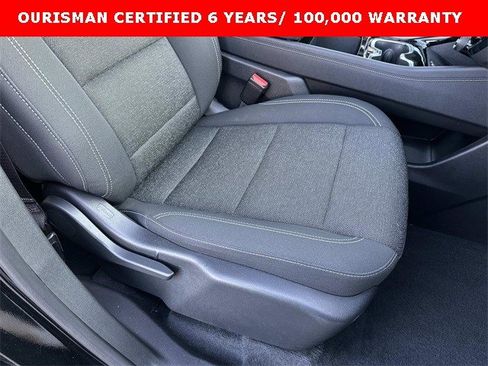 Certified 2025 Chevrolet Traverse LT image 11