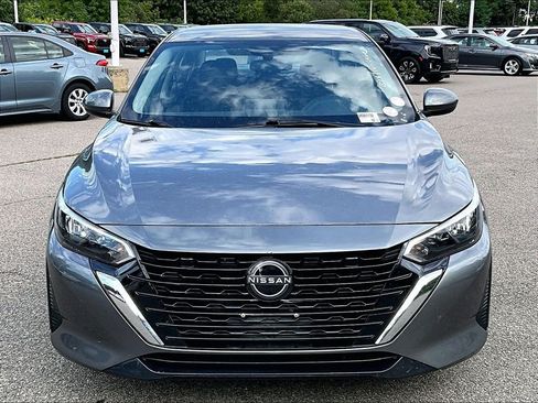 Used 2024 Nissan Sentra SV FWD image 2