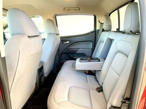 Used 2017 Chevrolet Colorado LT w/ LT Convenience Package image 14