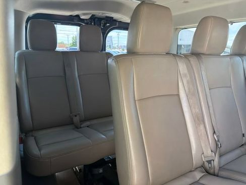 Used 2018 Nissan NV 3500 SL RWD image 14