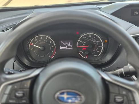 Used 2017 Subaru Impreza 2.0i AWD/4WD image 35