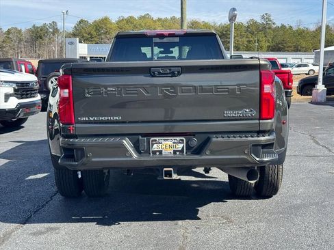 Used 2022 Chevrolet Silverado 3500 High Country w/ Safety Package II image 4