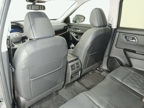 Used 2026 Nissan Rogue Platinum w/ Platinum Premium Package AWD/4WD image 15