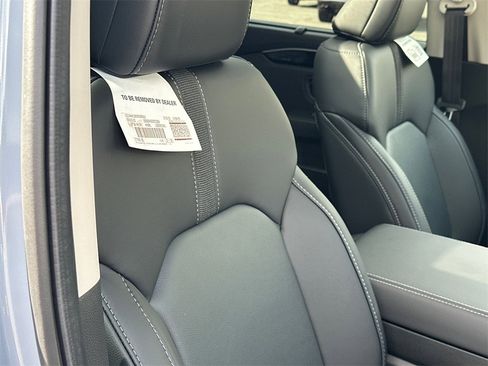 New 2025 Honda Pilot Touring image 9