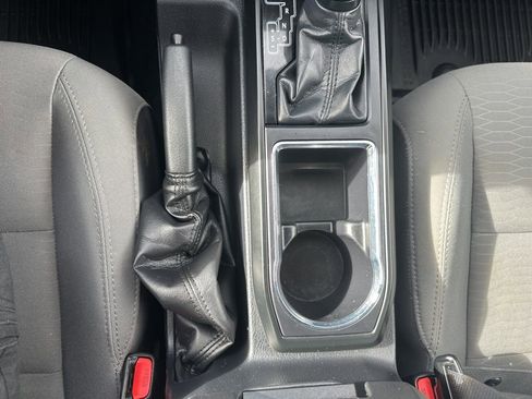 Used 2018 Toyota Tacoma SR w/ SR Convenience Package image 7