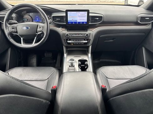 Used 2020 Ford Explorer Limited w/ Class III Trailer Tow Package image 19