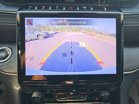 Used 2022 Jeep Grand Cherokee Limited w/ Trailer Tow Prep Group (B) image 43