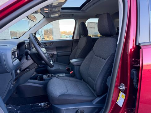 New 2025 Ford Maverick XLT w/ XLT Luxury Package image 8