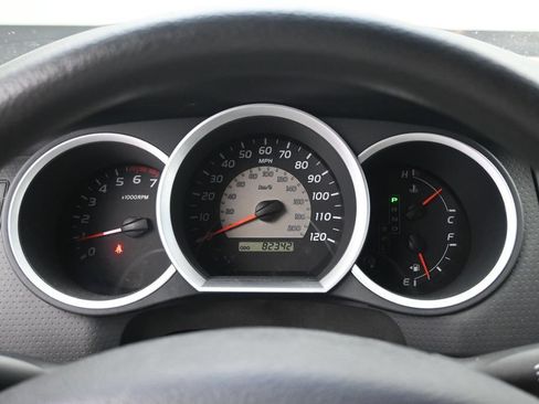 Used 2006 Toyota Tacoma 2WD Regular Cab image 9