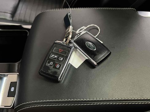 Used 2020 Land Rover Discovery HSE Luxury AWD/4WD image 10