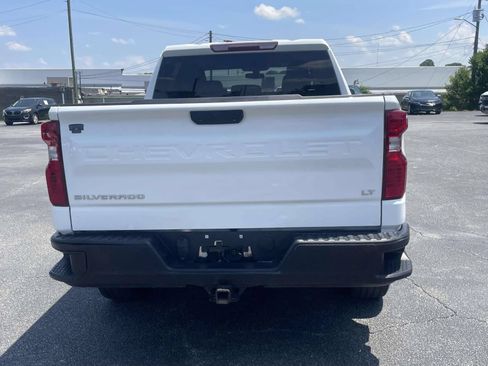 Used 2022 Chevrolet Silverado 1500 LT AWD/4WD image 4