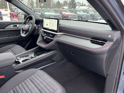 New 2026 Ford Explorer ST-Line w/ ST-Line Street Pack image 22