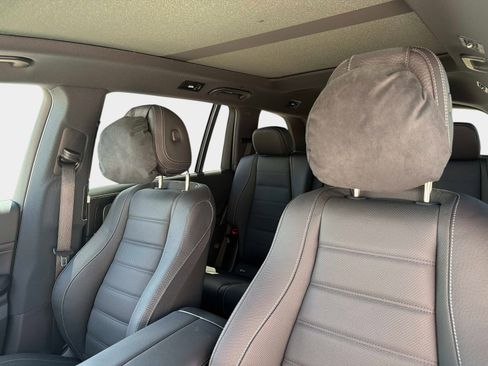 New 2026 Mercedes-Benz GLS 580 4MATIC image 21