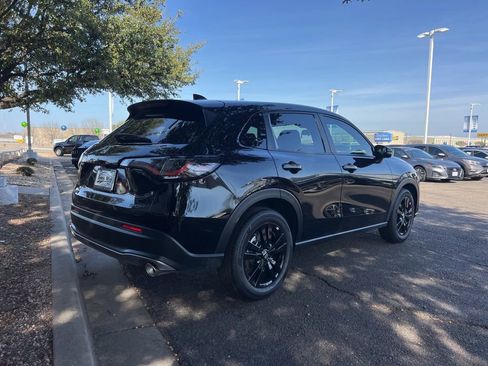 New 2026 Honda HR-V Sport image 6