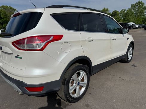 Used 2016 Ford Escape SE w/ Equipment Group 201A FWD image 11
