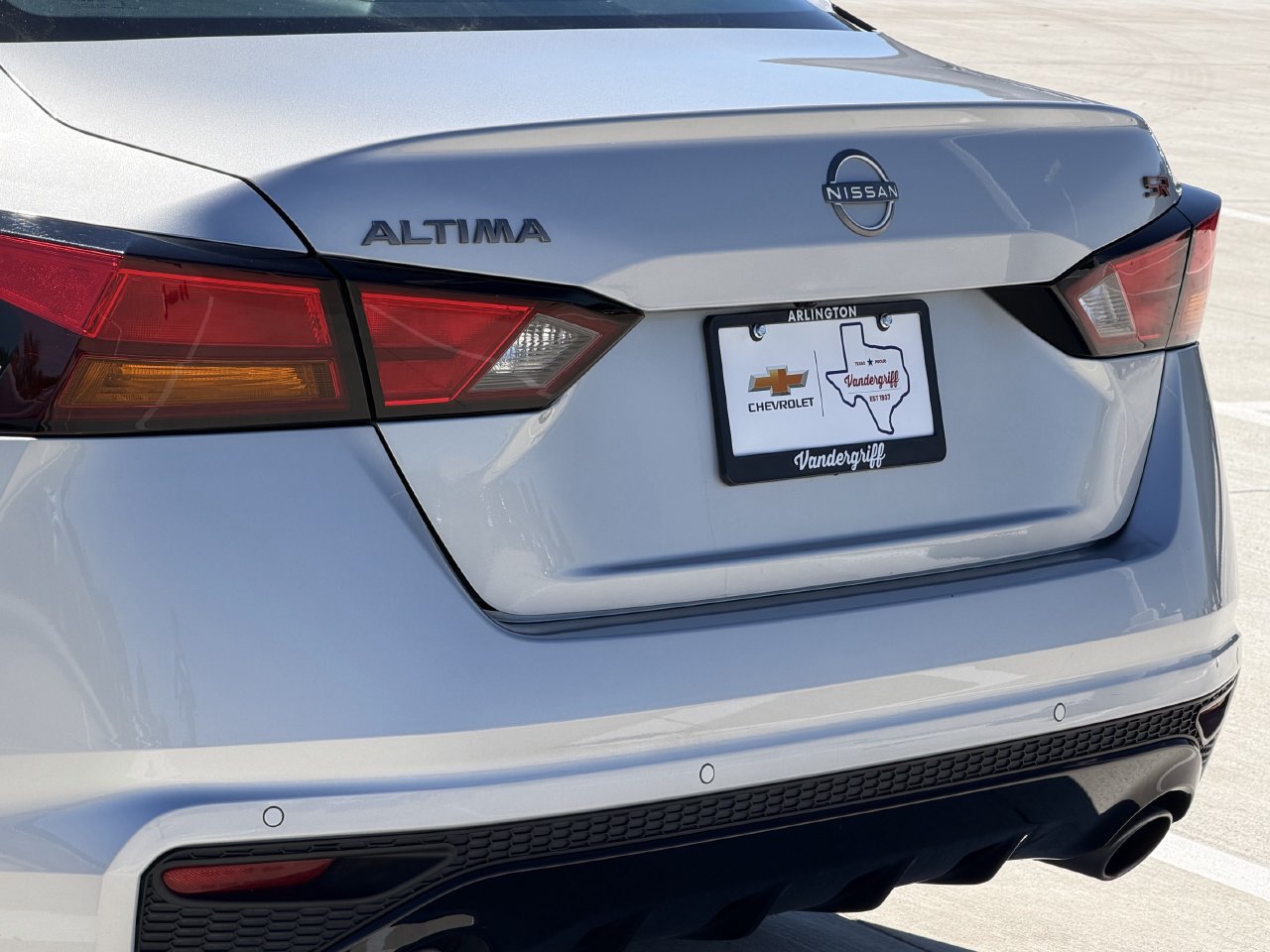 Used 2025 Nissan Altima 2.5 SR FWD image 7