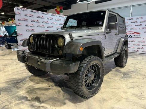 Used 2013 Jeep Wrangler Sport image 2