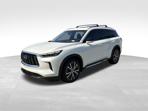 Used 2023 INFINITI QX60 Sensory w/ Cargo Package AWD/4WD image 7