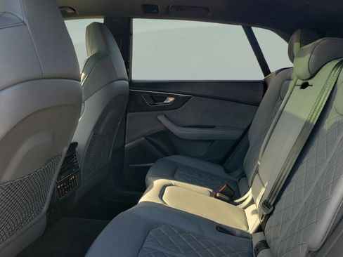 Used 2022 Audi SQ8 Prestige w/ Prestige Package image 20