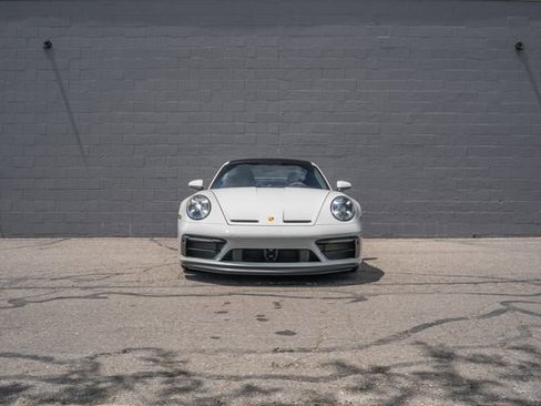 Certified 2023 Porsche 911 Carrera 4 GTS AWD/4WD image 10